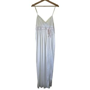 Gilead Vintage Cottagecore Style Nightgown
